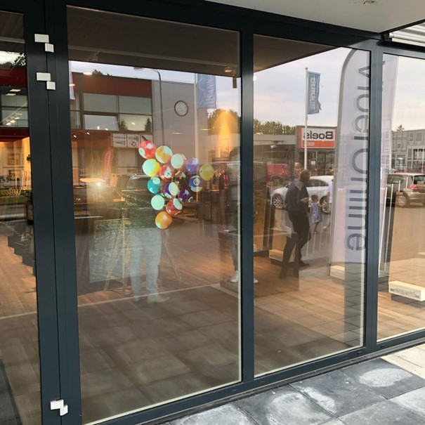 Deze afbeelding heeft een leeg alt-attribuut; de bestandsnaam is VloerOnline-digitale-reclame.jpg